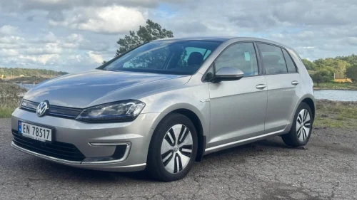 VOLKSWAGEN GOLF Topputstyrt Nytt 35,8 kWh batteri EU OK 07.2027