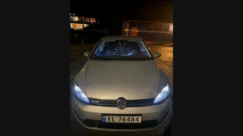 VOLKSWAGEN GOLF Volkswagen e-Golf 2016 Automat