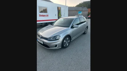 VOLKSWAGEN GOLF ELEKTRISK ,Skinn / Automat /LED / Ryggekamera ++