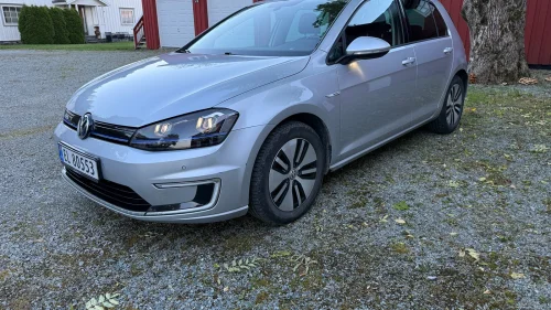 VOLKSWAGEN GOLF Skinnseter, ryggekamera, 1-eier, navi
