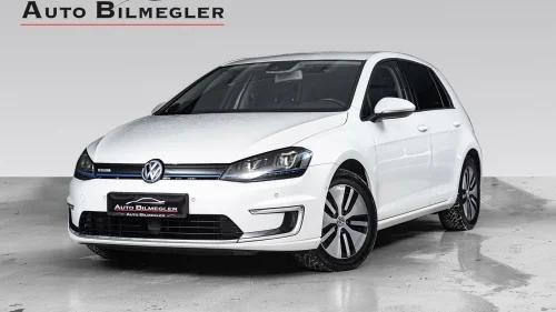 VOLKSWAGEN GOLF E-GOLF ACC DYNAUDIO SKINN R.KAM KEYLESS PDC LED NAVI+++