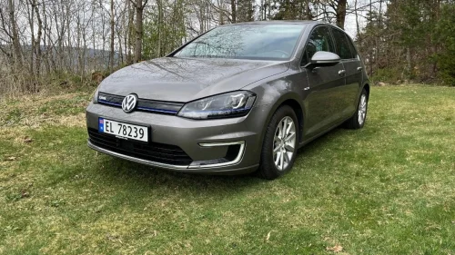 VOLKSWAGEN GOLF Skinn Dynaudio adaptiv cruisekontroll ryggekamera