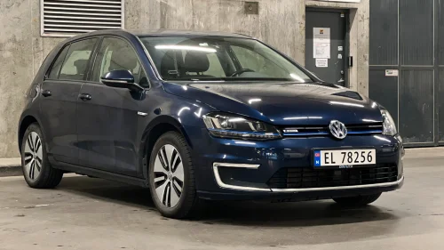 VOLKSWAGEN GOLF E-Golf/Navi/NY EU/Service historikk