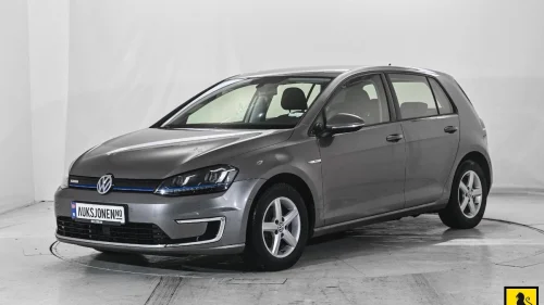VOLKSWAGEN GOLF NORSK KAMERA ACC NAVI LED VARMEPUMPE