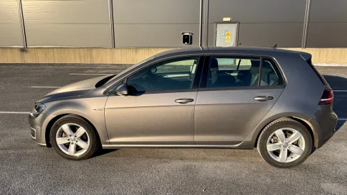 VOLKSWAGEN GOLF E-Golf, lav km, EU til Mars 27.