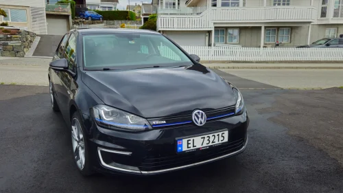 VOLKSWAGEN GOLF E-GOLF