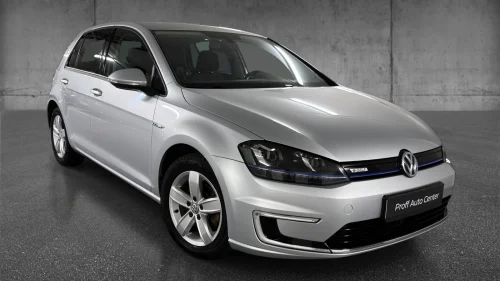 VOLKSWAGEN GOLF Ryggekamera, Nye vinterdekk, Nylig Eu-godkjent
