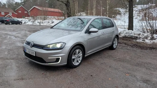 VOLKSWAGEN GOLF CARPLAY NAVI LED ACC S+V DEKK lav km 113168KM