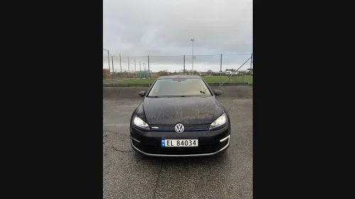 VOLKSWAGEN GOLF NY EU NOV 2027