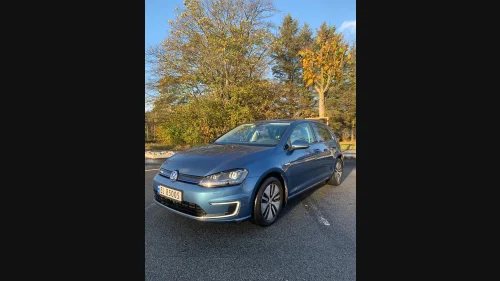 VOLKSWAGEN GOLF E-GOLF EU ok til 2027, med skinnseter 85KW 115 hk.