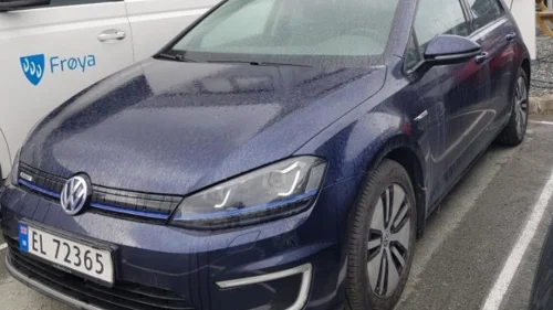 VOLKSWAGEN GOLF 132585km, Cruisekontroll, S+V dekk, Reparasjonsobjekt
