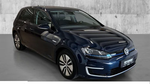 VOLKSWAGEN GOLF ACC|R.KAM|SKINN|TONEDE|KEYLESS|AMBIENTE++
