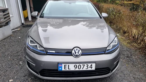 VOLKSWAGEN GOLF Exclusive