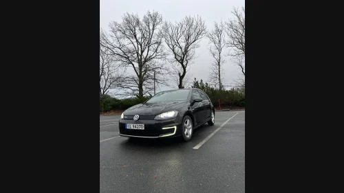VOLKSWAGEN GOLF E-golf-Norsk-Varmepumpe-Ryggekamera-Skinn-Keyless-DAB+