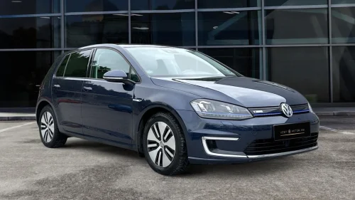 VOLKSWAGEN GOLF 190WLTP / Skinn / R.kam / V.pumpe / EU-26 / Bt / Dab ++