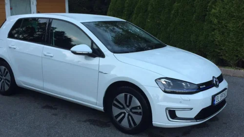 VOLKSWAGEN GOLF Exclusive