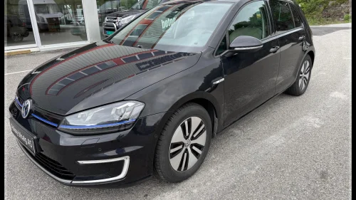 VOLKSWAGEN GOLF E-Golf ACC! Skinn! Rygge! Navi! Dyn audio! Lav km!