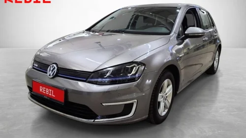 VOLKSWAGEN GOLF E-Golf, ACC, Ryggekamera, Navigasjon, Varmepumpe, LED