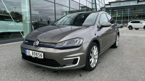 VOLKSWAGEN GOLF E-Golf