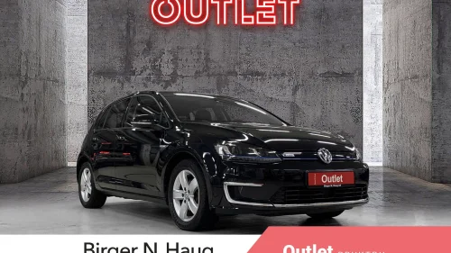 VOLKSWAGEN GOLF (basismodell) OUTLET | SKINN | NAVI | R KAM