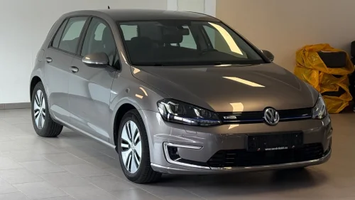 VOLKSWAGEN GOLF e-Golf 190Km ACC LED Navi PDC EU-03.26 Norsk 1 Eier
