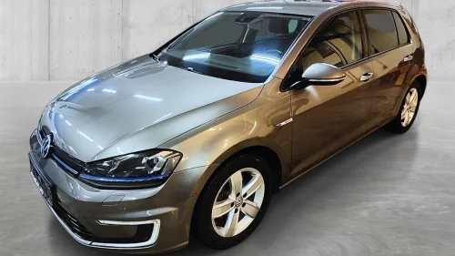 VOLKSWAGEN GOLF 115hk - R.Kam, Skinn, Navi, Keyless