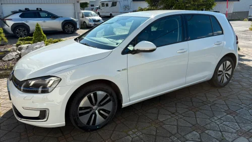 VOLKSWAGEN GOLF e-Golf