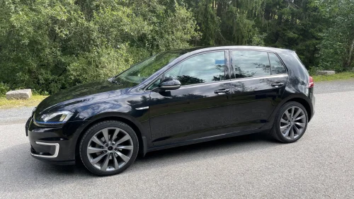 VOLKSWAGEN GOLF E-Golf