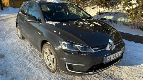 VOLKSWAGEN GOLF E-Golf FL 136 HK