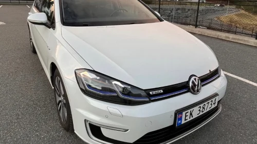 VOLKSWAGEN GOLF E-Golf 300km WLTP