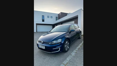 VOLKSWAGEN GOLF e-Golf 100kW 136hk, Skinn
