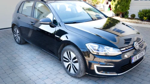 VOLKSWAGEN GOLF E-Golf