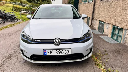 VOLKSWAGEN GOLF 35,8 kWh 91000 km  EU-godkjent 2027