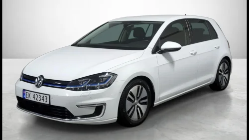 VOLKSWAGEN GOLF EU-01.2027/LAV KM/ ELEKTRISK/ 2WD/ADAPTIVE CRUISE++