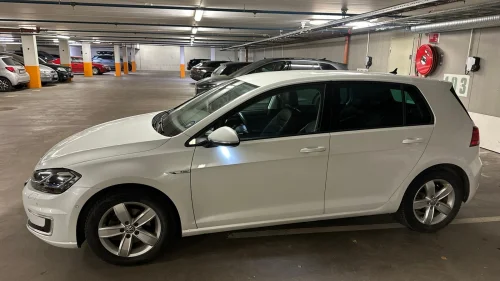 VOLKSWAGEN GOLF E-Golf