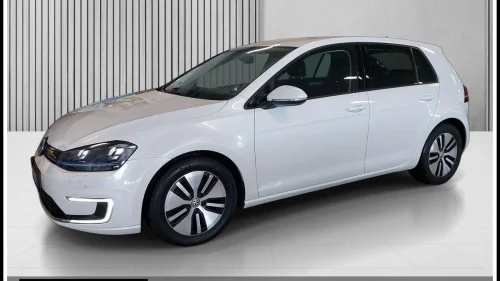 VOLKSWAGEN GOLF E-golf Exclusive Skinn/ACC/Led lys/Varme i frontrute++