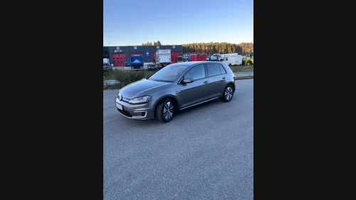 VOLKSWAGEN GOLF Exclusive