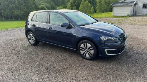 VOLKSWAGEN GOLF Exclusive