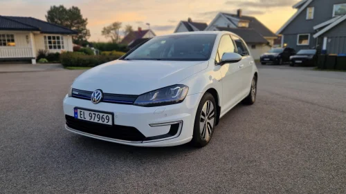 VOLKSWAGEN GOLF Exclusive, Varmepumpe, Ryggekamera, EU28