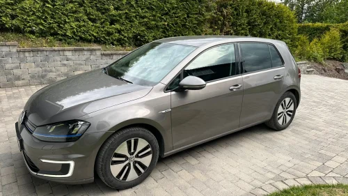 VOLKSWAGEN GOLF Exclusive