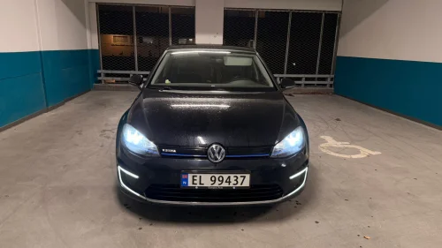 VOLKSWAGEN GOLF Exclusive