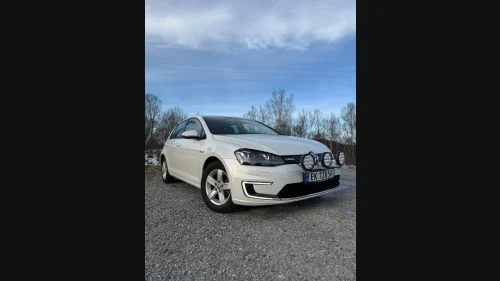 VOLKSWAGEN GOLF Exclusive