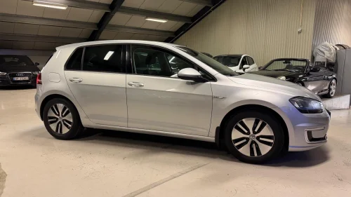 VOLKSWAGEN GOLF E-GOLF 115HK COMFORT AUTOMAT//NY EU//LAV KM.
