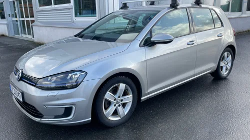 VOLKSWAGEN GOLF Exclusive/Skinn/ACC/Kamera