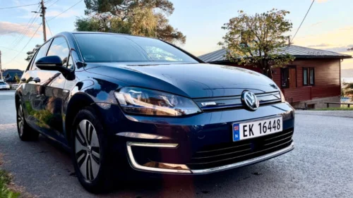 VOLKSWAGEN GOLF Exclusive
