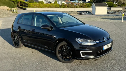 VOLKSWAGEN GOLF Exclusive Ryggekam. - Keyless - Skinn - Navi - CarPlay