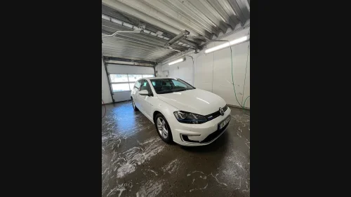 VOLKSWAGEN GOLF Exclusive
