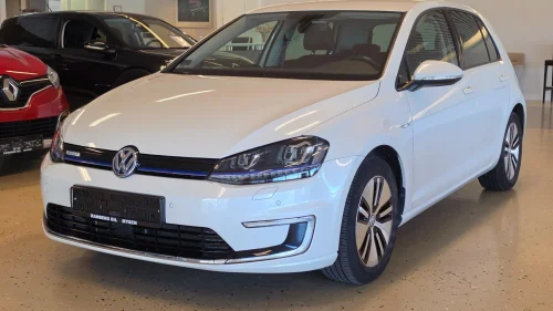 VOLKSWAGEN GOLF Exclusive Norsk Skinnseter Adaptive Cruise Kamera Navi