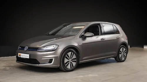 VOLKSWAGEN GOLF Ny Service Eu til 28 Ryggekamera Dab Skinnseter