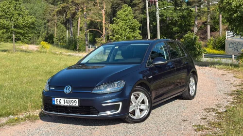 VOLKSWAGEN GOLF LAV KM - RETT FRA SERVICE - GODT UTSTYRT